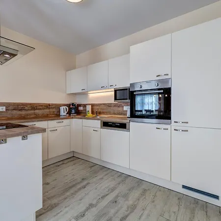 Meinholdstrasse Mit Eigener Sauna, Kamin, 4 Schlafzimmern Ca 500m Vom Ostseestrand Holiday home Koserow